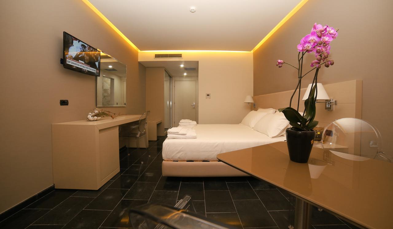 Hotel Palace วญอเรอ ภายนอก รูปภาพ
