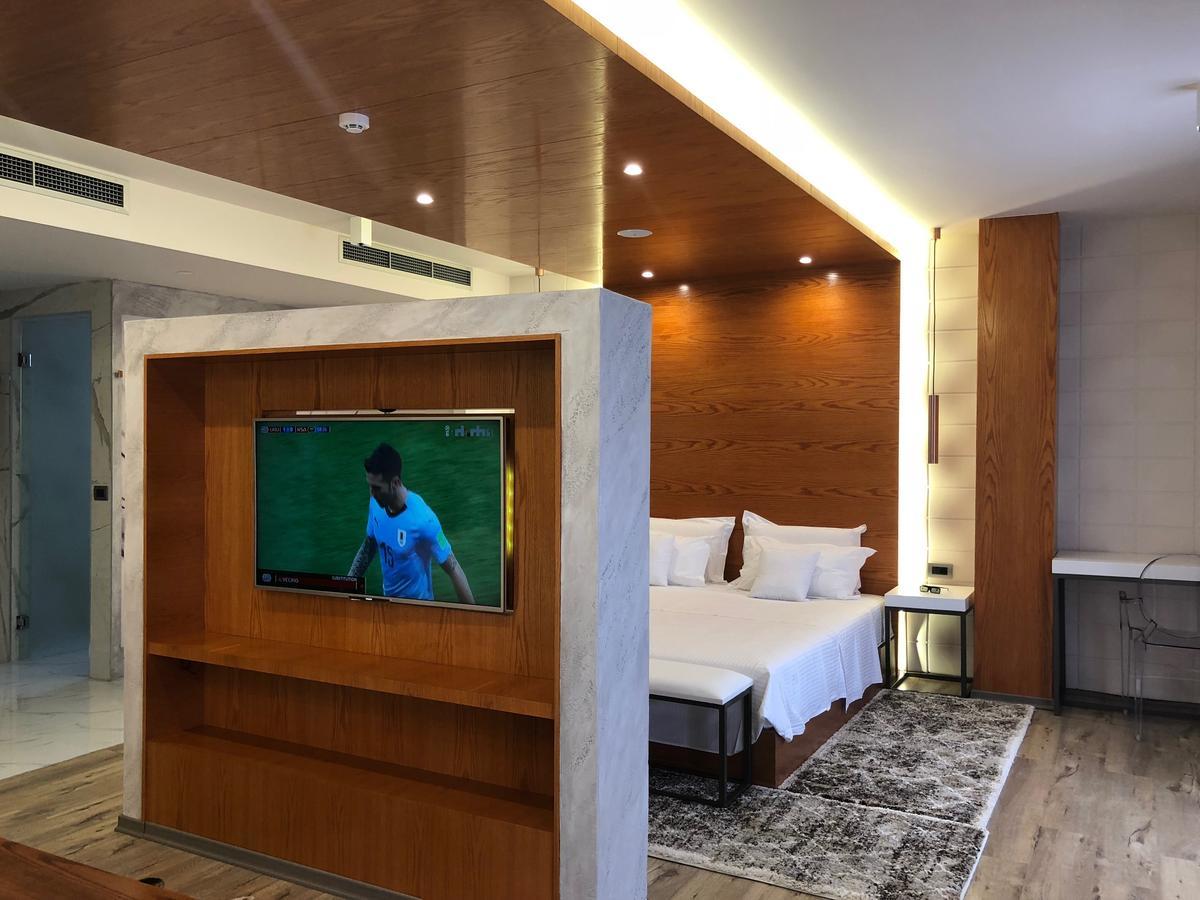 Hotel Palace วญอเรอ ภายนอก รูปภาพ